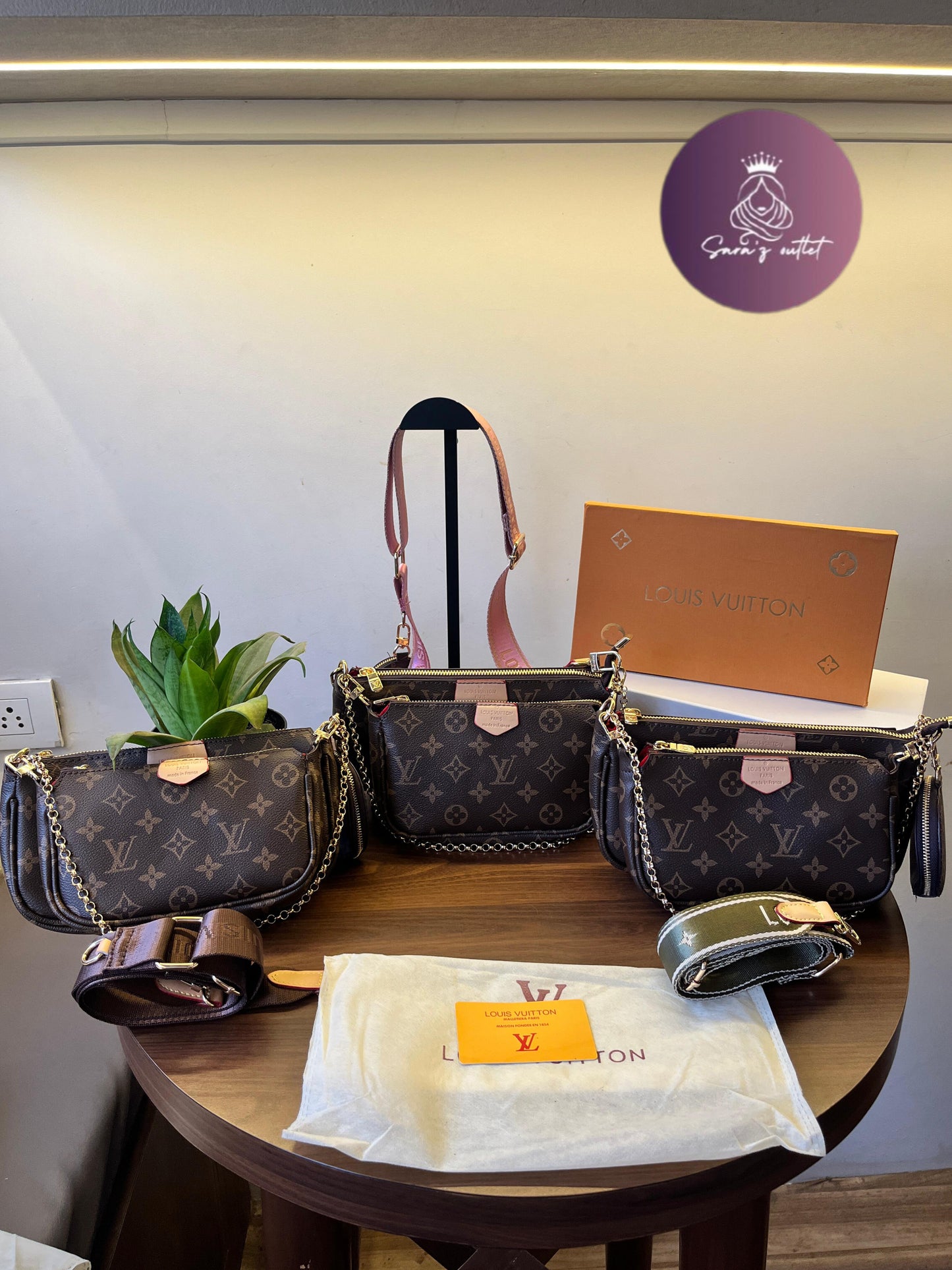 LV POCHETTE BROWN