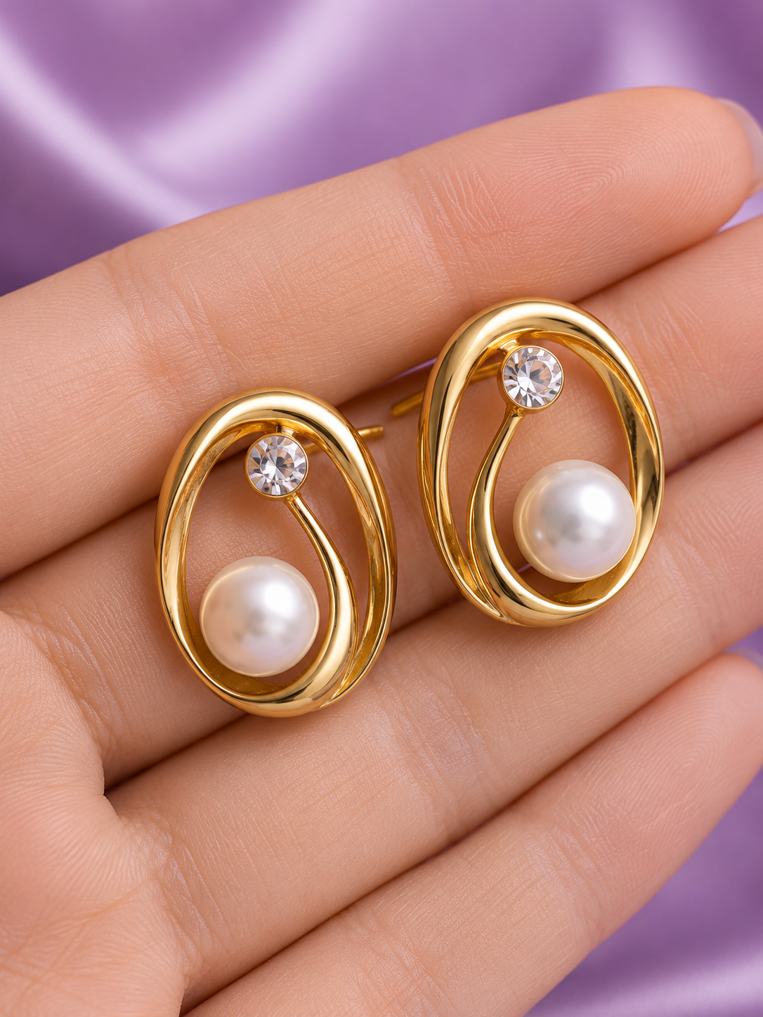 Pearl Crystal Oval Stud Earrings