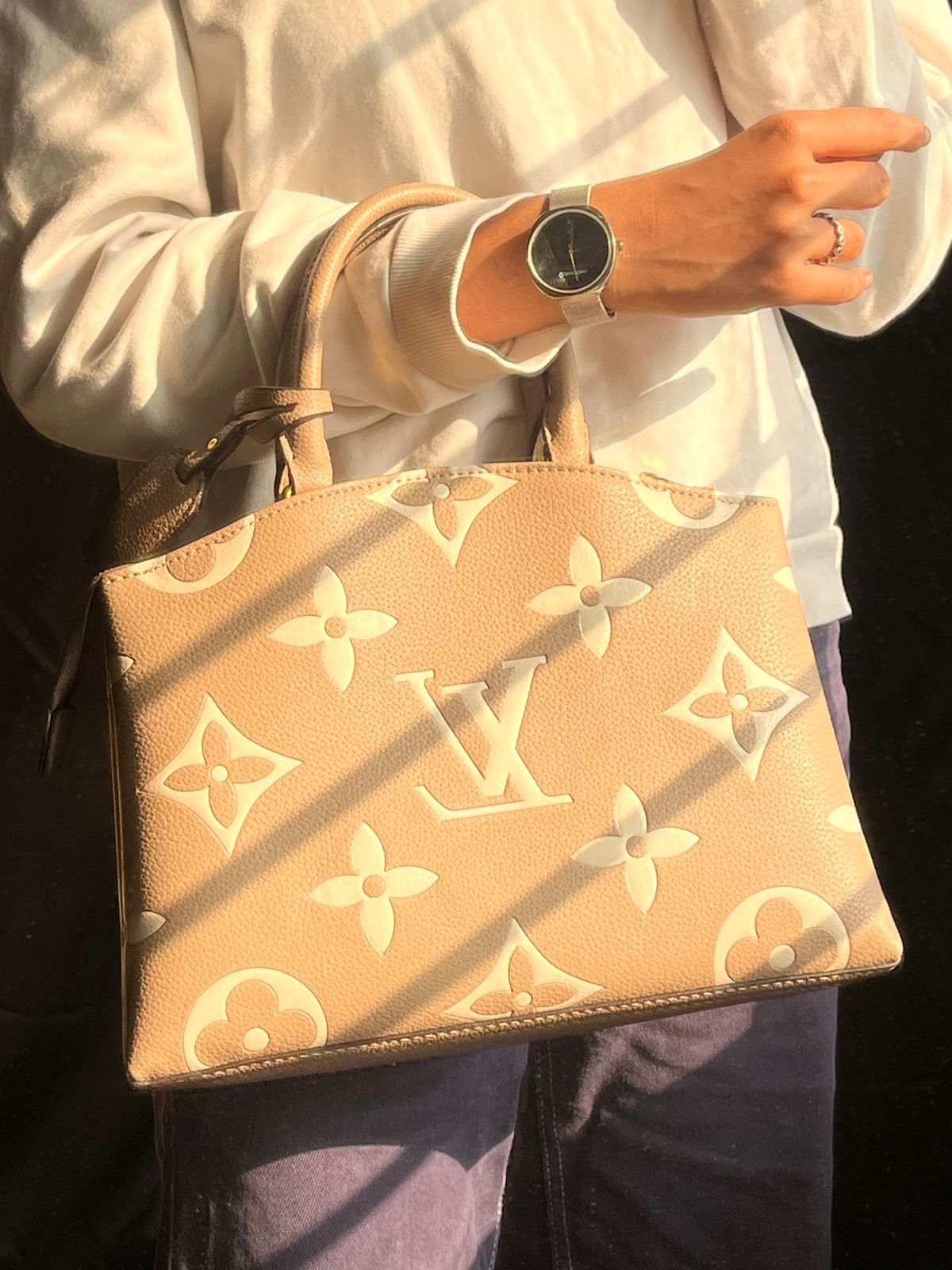 LV Tote