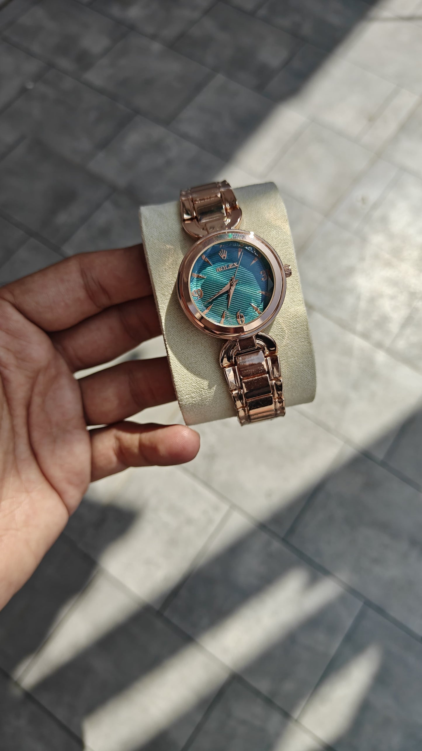 Classisc_Rlx_GreenDial