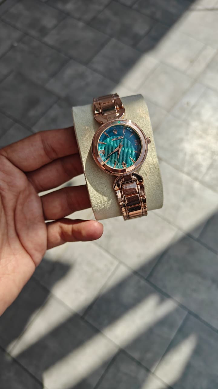 Classisc_Rlx_GreenDial