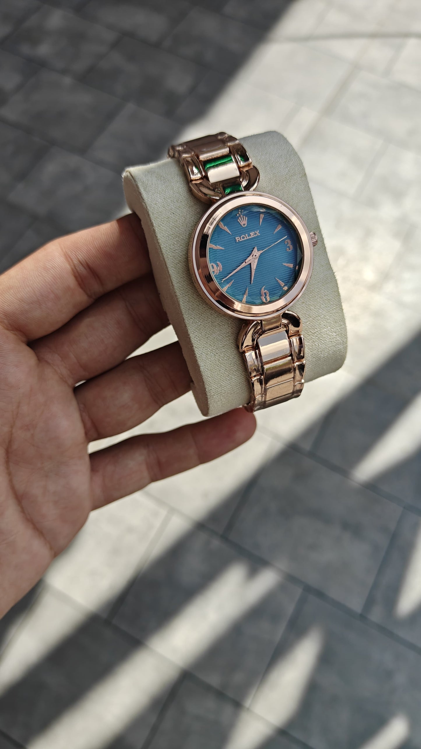 Classisc_Rlx_GreenDial